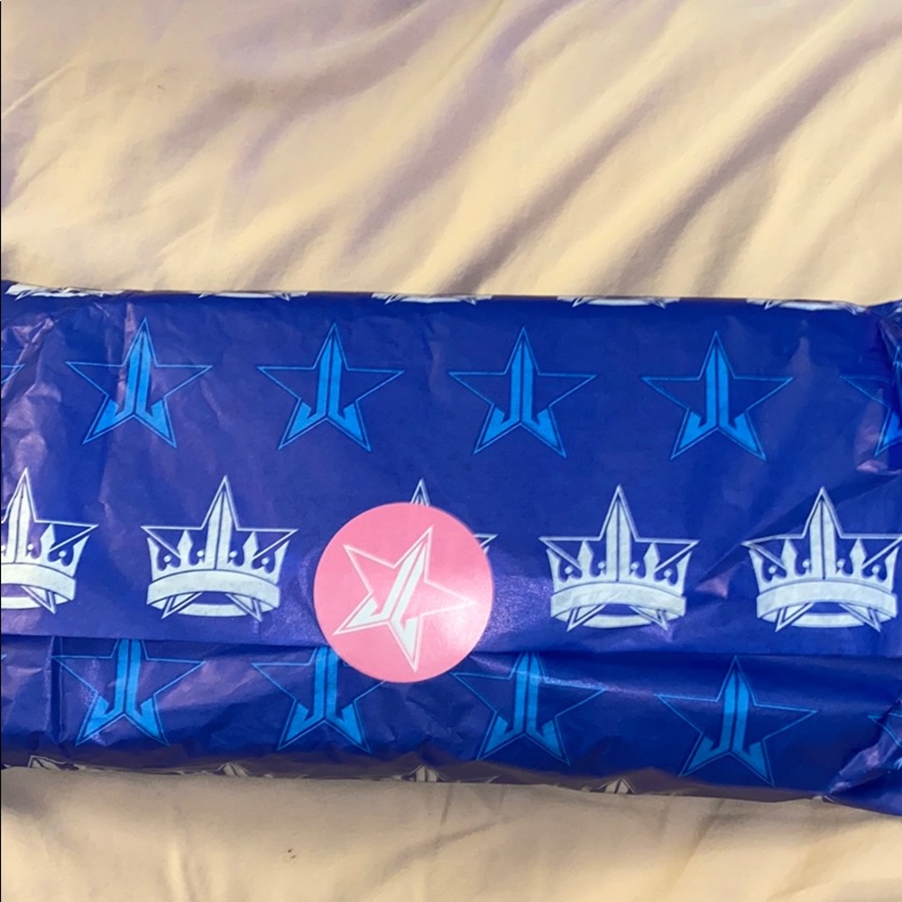 Jeffree Star Blue Blood Pallet